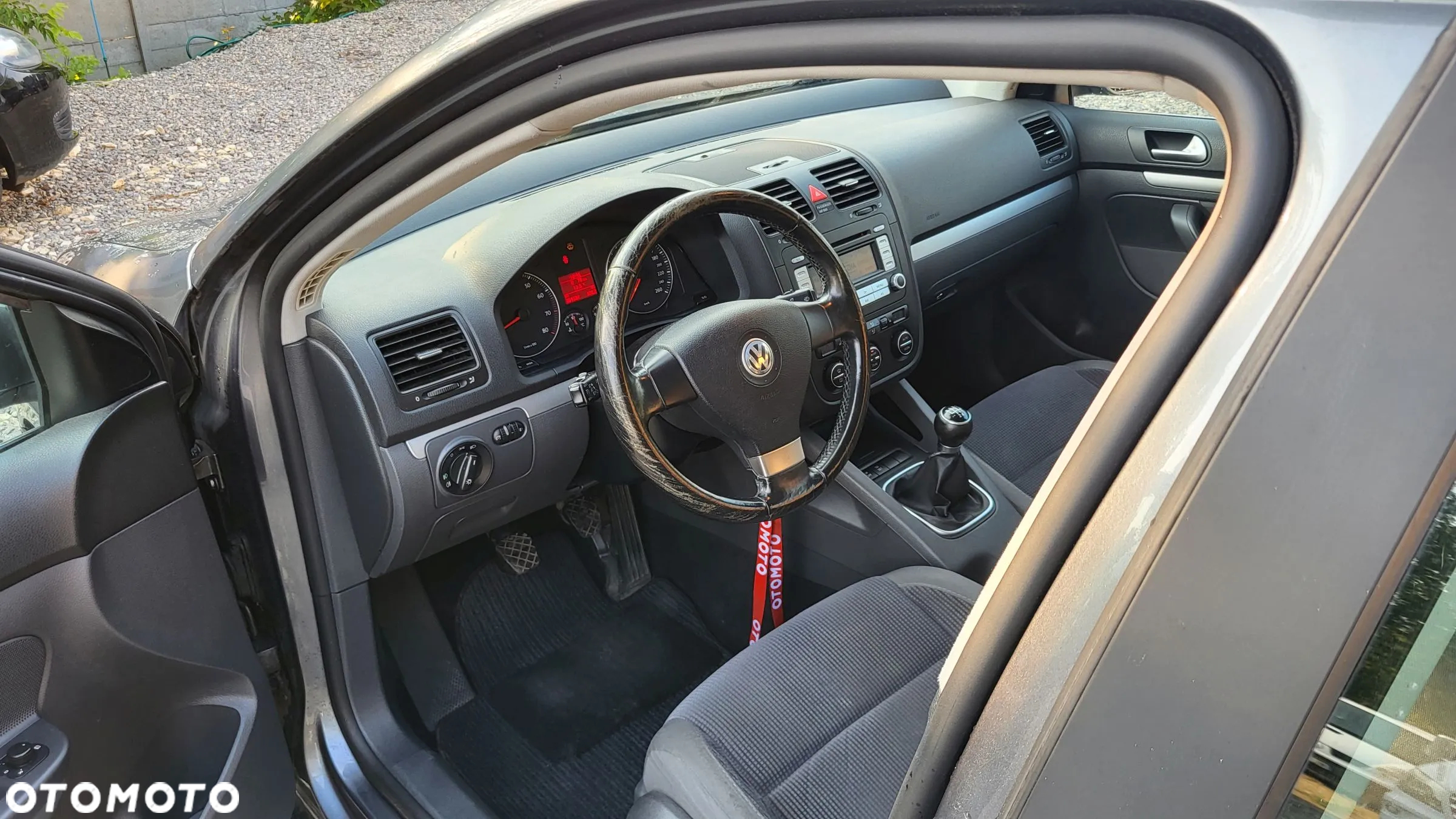 Volkswagen Golf 1.6 Comfortline - 15