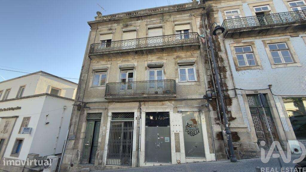 Prédio em Peso da Régua e Godim de 706 m2 - Grande imagem: 2/34