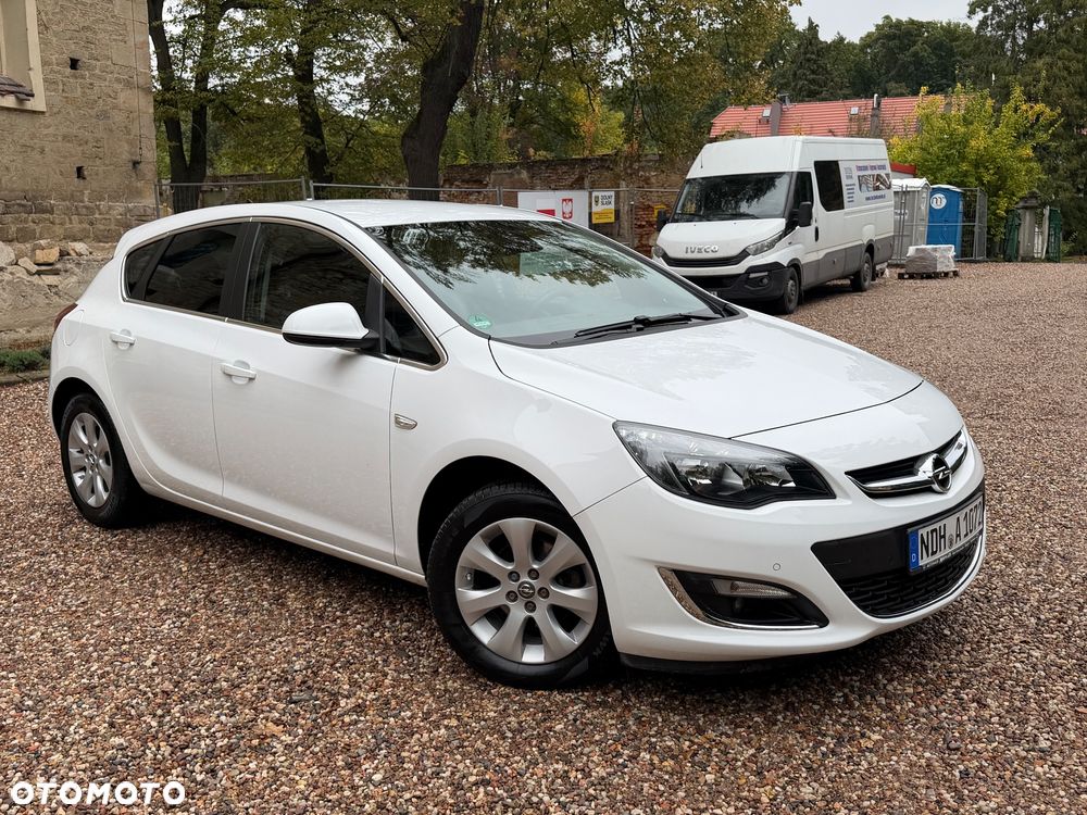 Opel Astra 1.4 Turbo Cosmo - 13