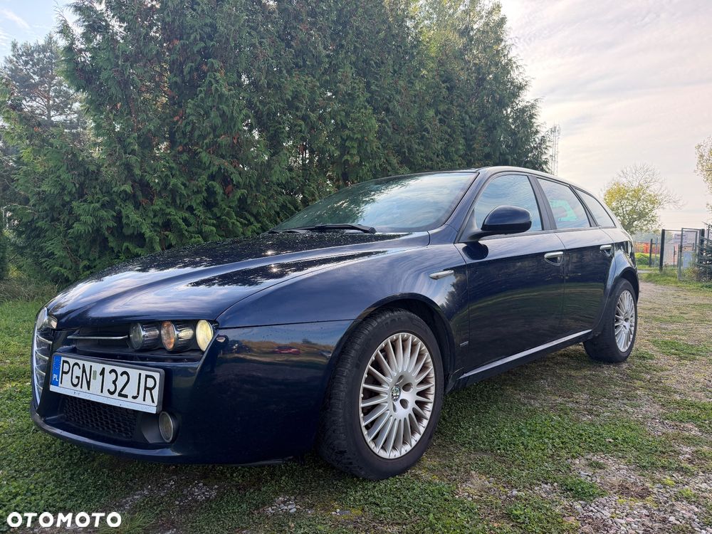 Alfa Romeo 159 2007 photo 2