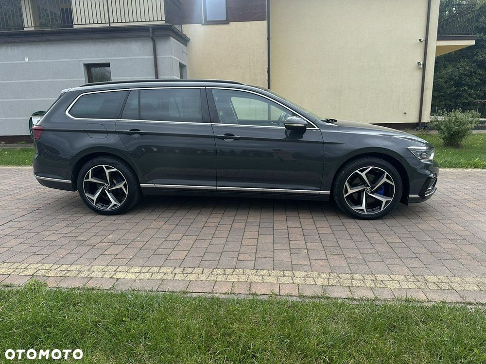 Volkswagen Passat Variant - 13