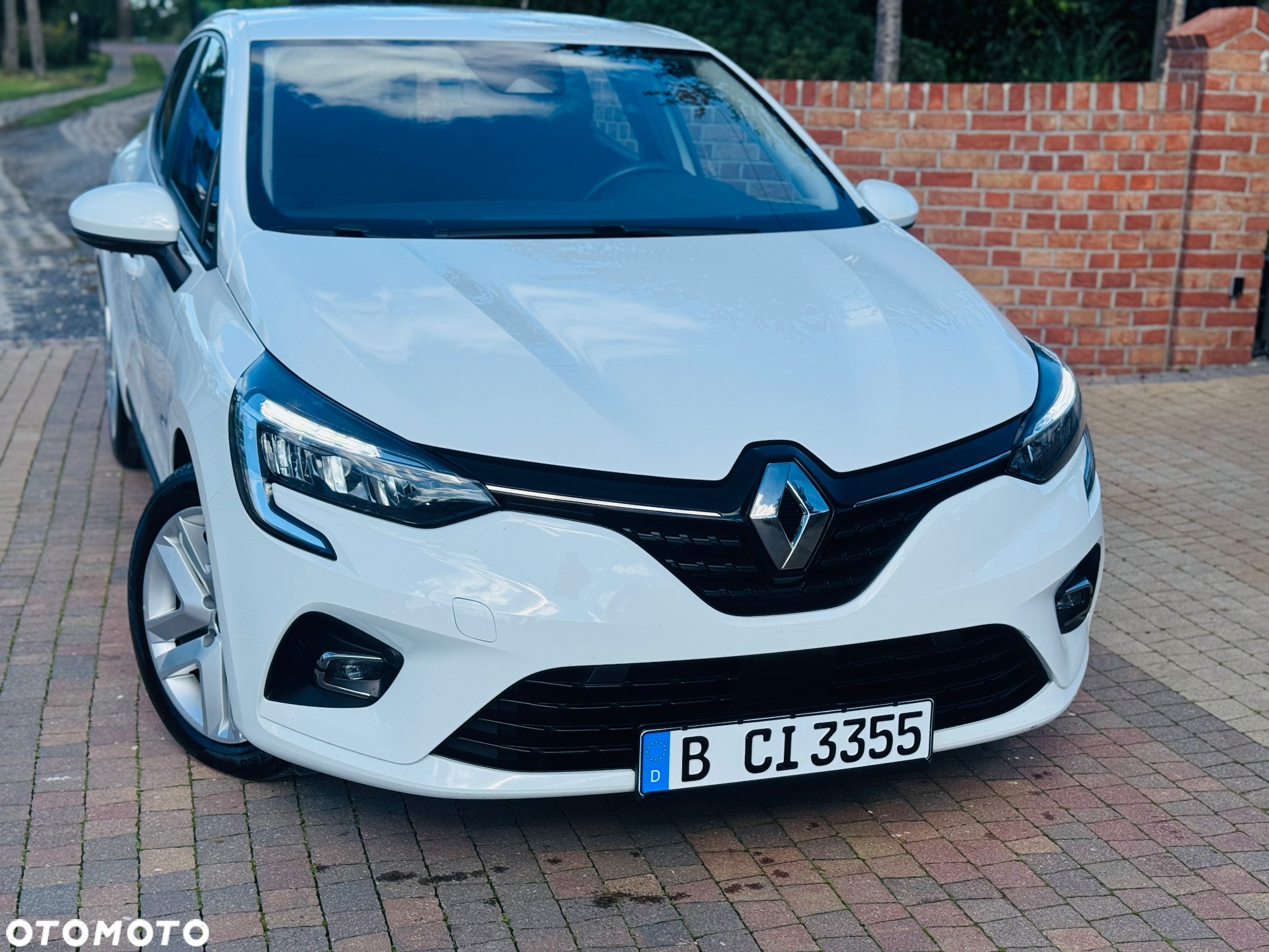 Renault Clio BLUE dCi 100 BUSINESS EDITION - 28