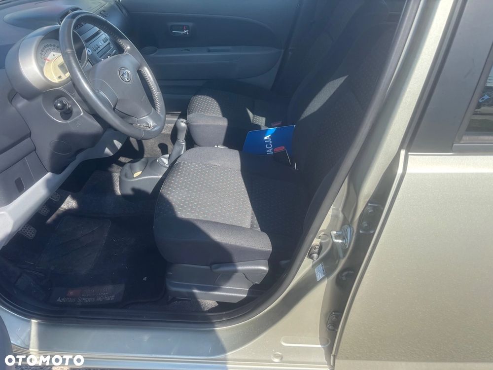 Daihatsu Sirion 1.3 - 23