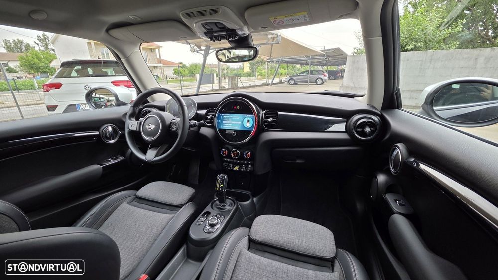 MINI 3 Portas Cooper E Classic S - 11