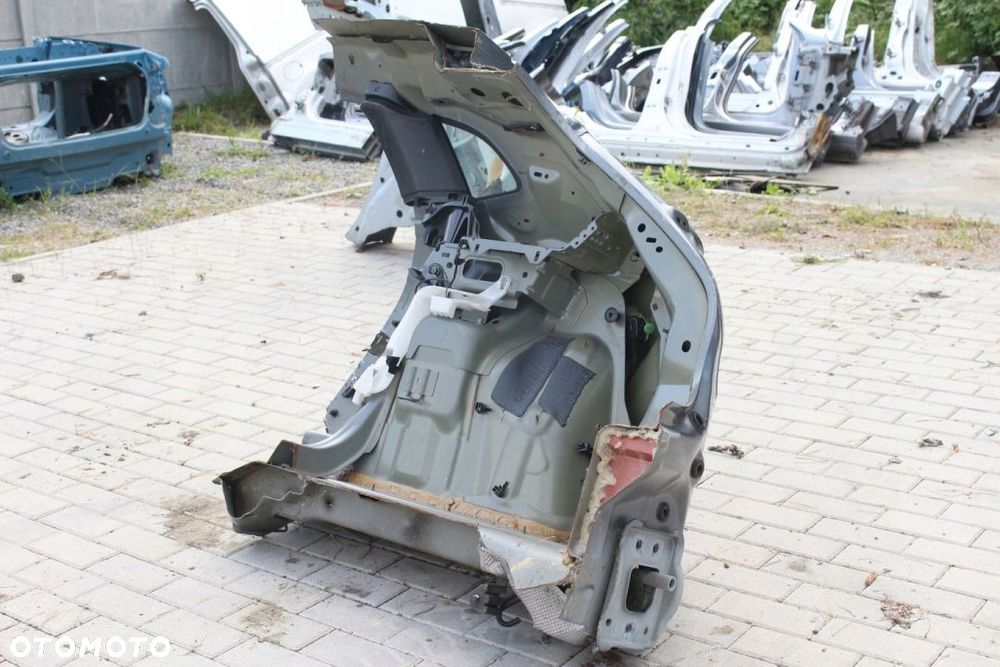 Błotnik Prawy Tył Volvo V40 II - 6