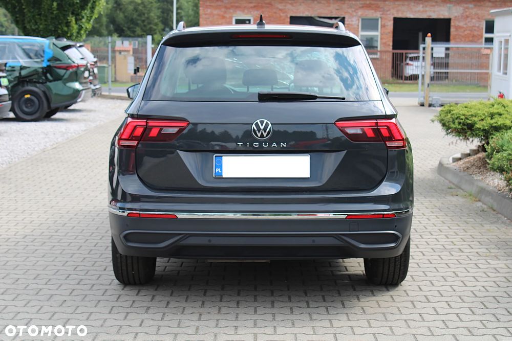 Volkswagen Tiguan 2.0 TDI SCR Life DSG - 6