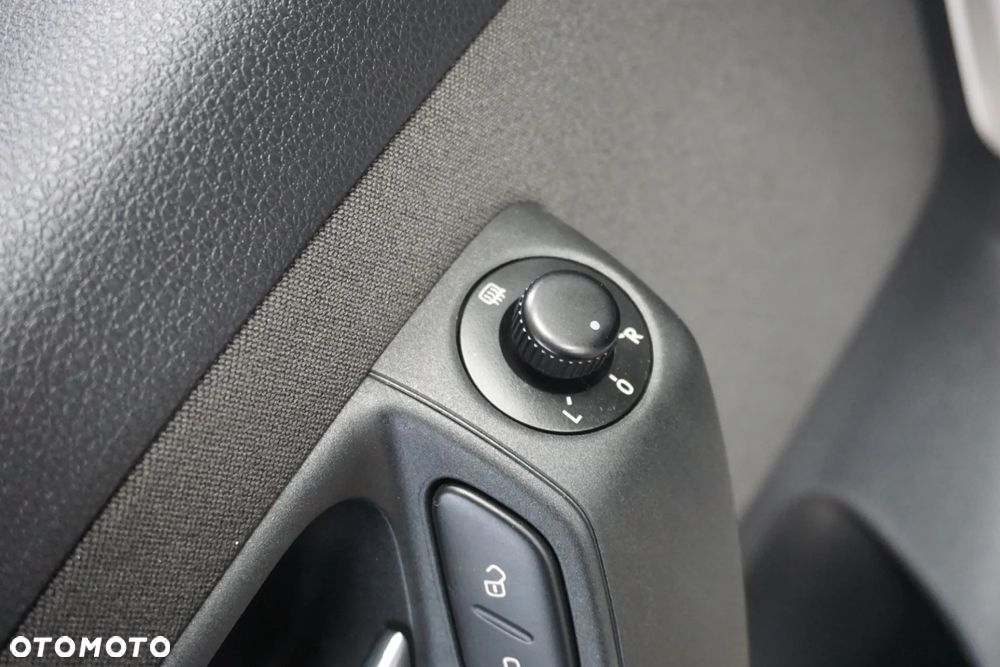 Volkswagen Polo 1.6 TDI Comfortline - 29