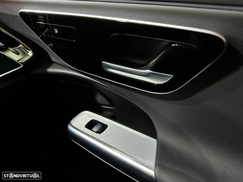 Mercedes-Benz E 300 de 4Matic All-Terrain - 40