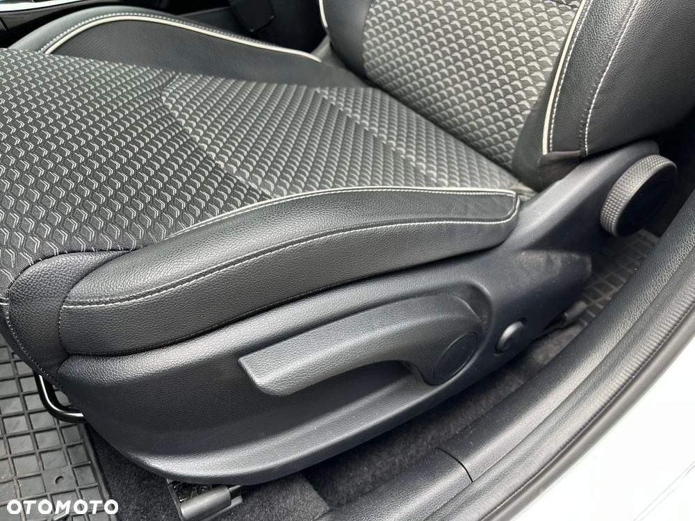 Kia Ceed 1.5 T-GDI L DCT - 12