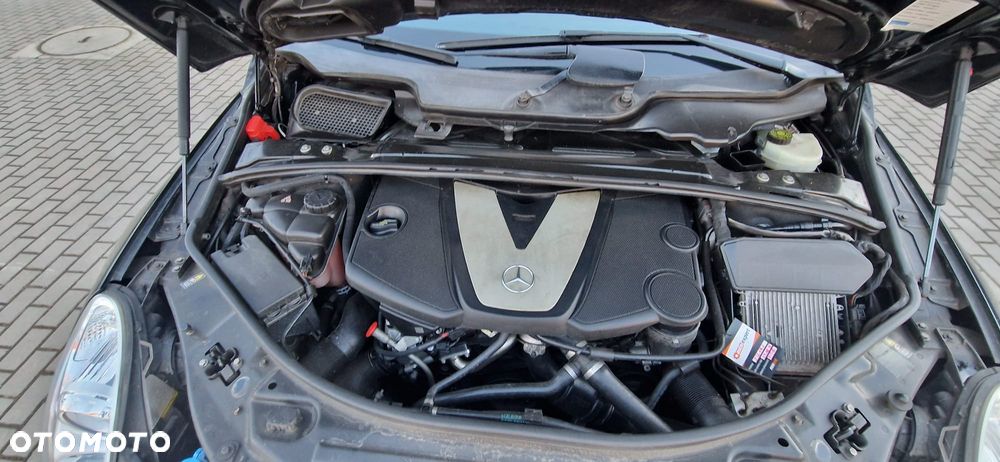Mercedes-Benz Klasa R - 10