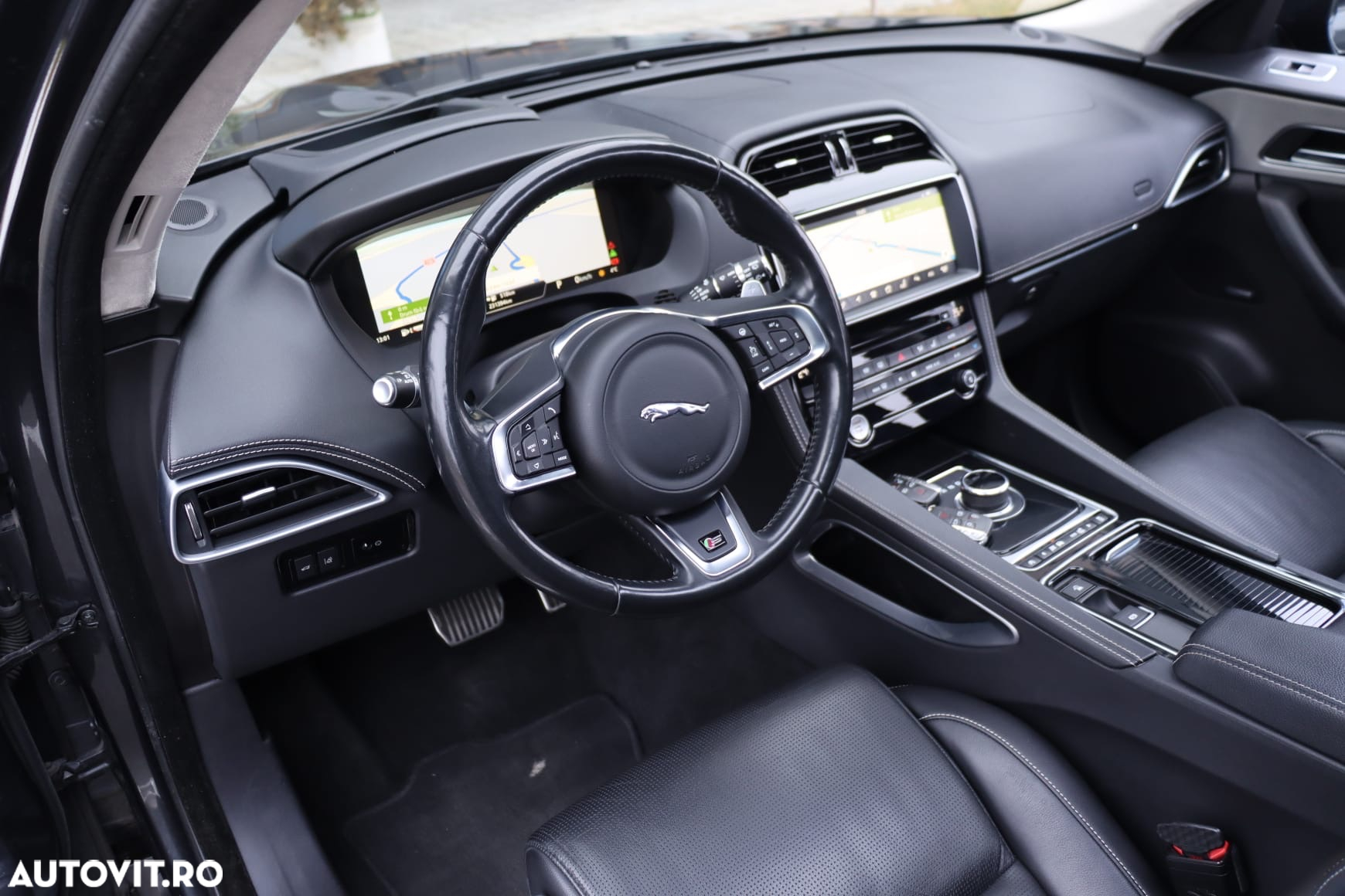 Jaguar F-Pace D300 AWD R-Dynamic S - 20
