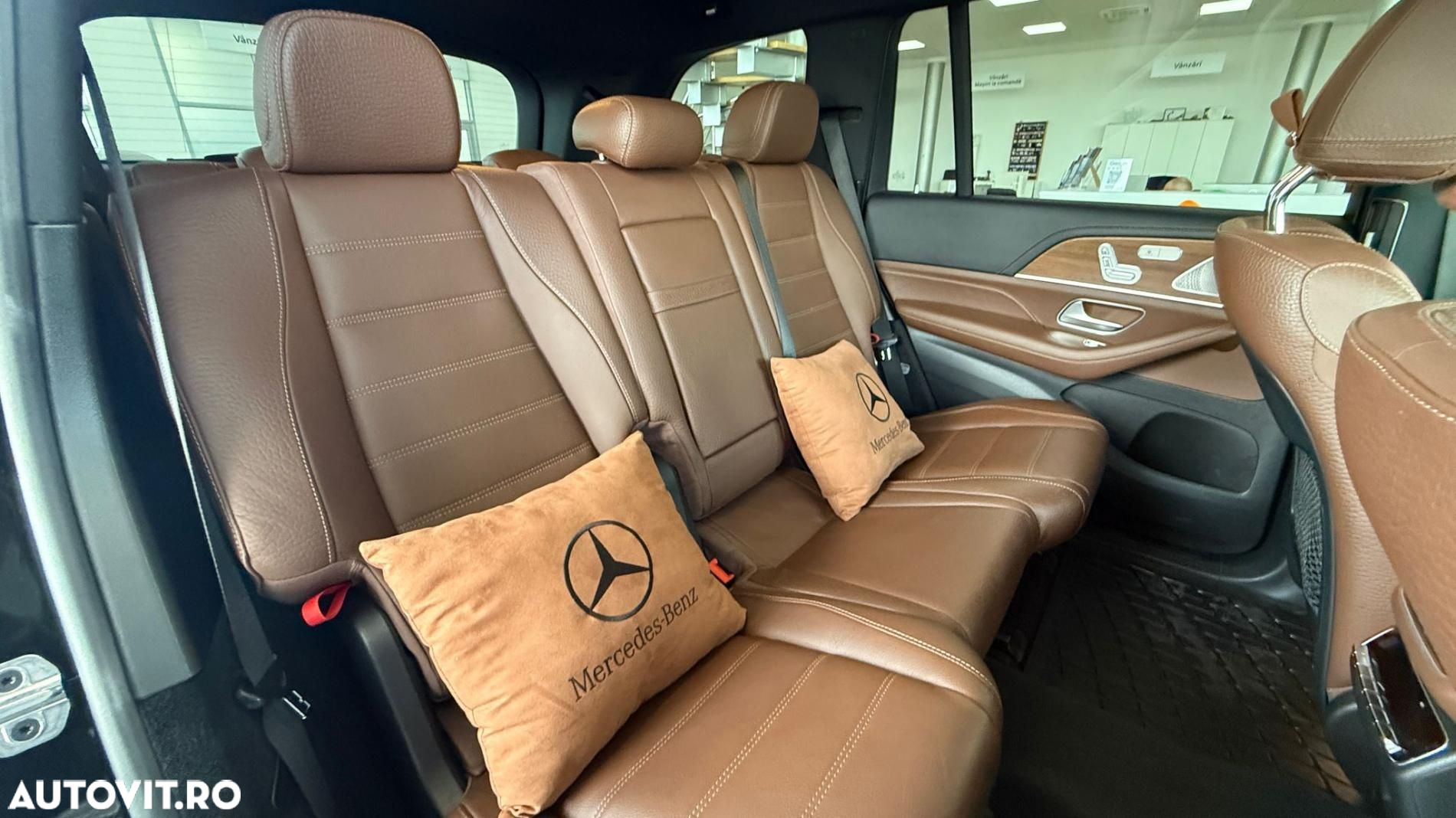 Mercedes-Benz GLS - 18