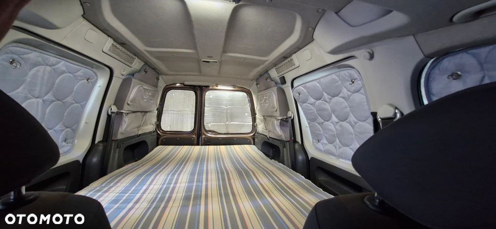 Volkswagen Caddy Comfortline DSG - 18