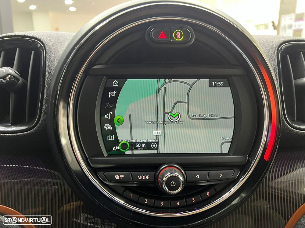 MINI Countryman Cooper SE ALL4 Auto - 29