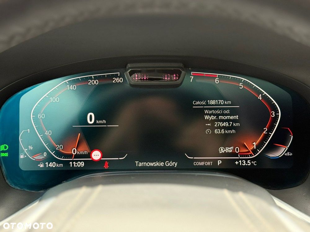 BMW Seria 7 750i xDrive sport - 34