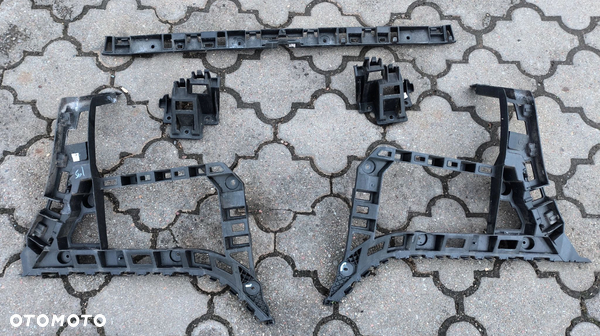 Jetta VI ślizg zderzaka tył komplet 2010-18r Volkswagen