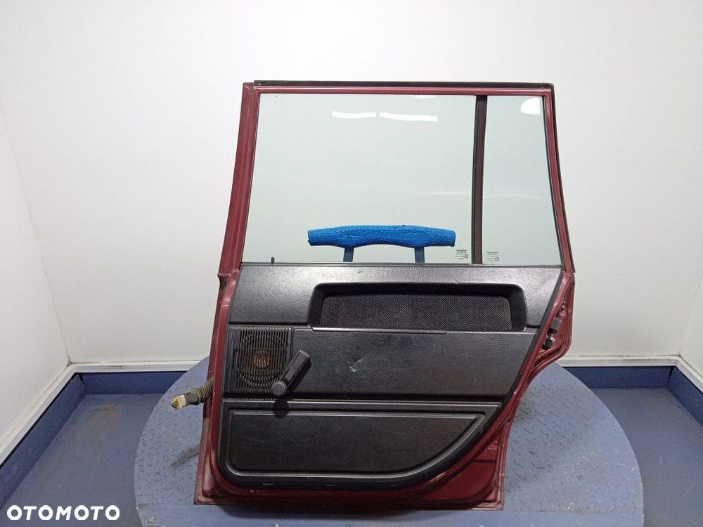 VOLVO 740 KOMBI DRZWI TYŁ PRAWE METALLIC RED - 2