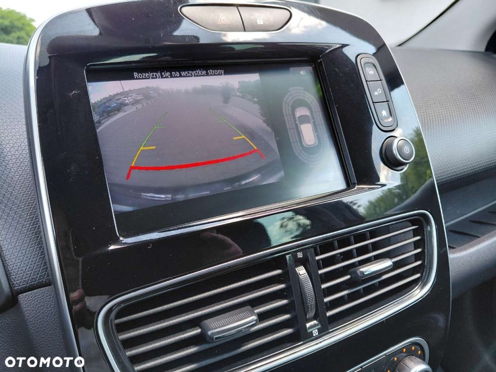 Renault Clio - 12