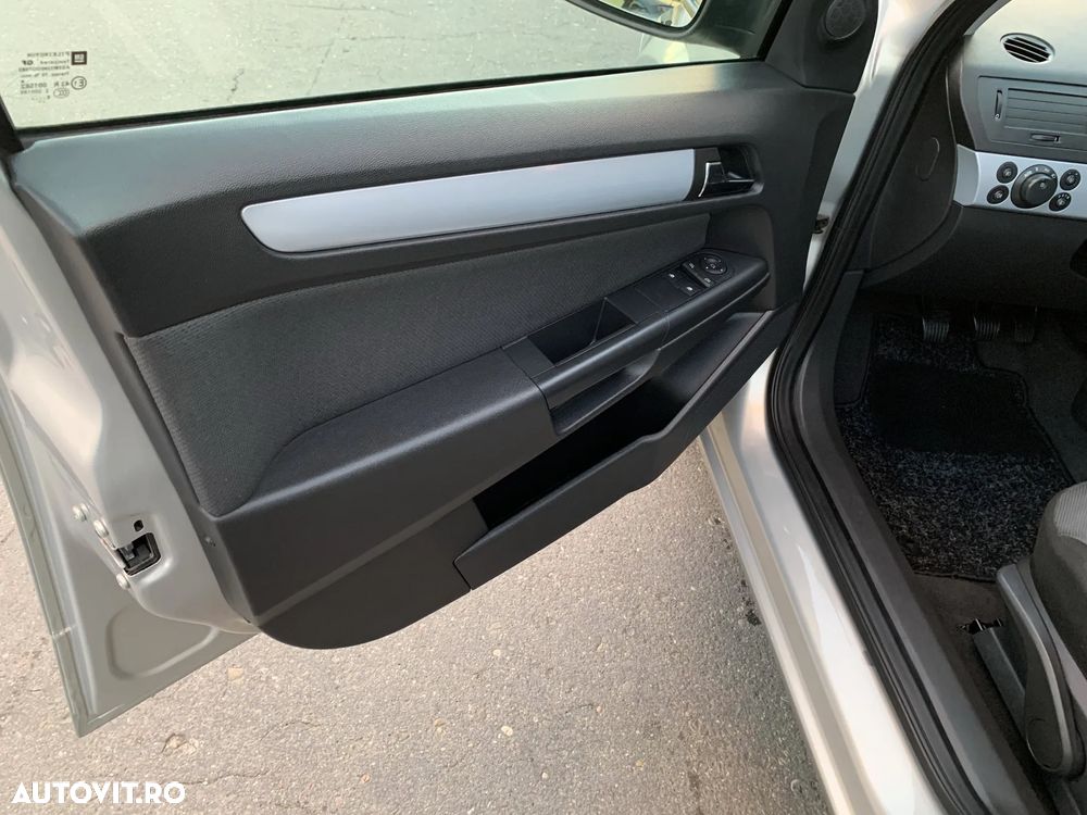 Opel Astra - 23