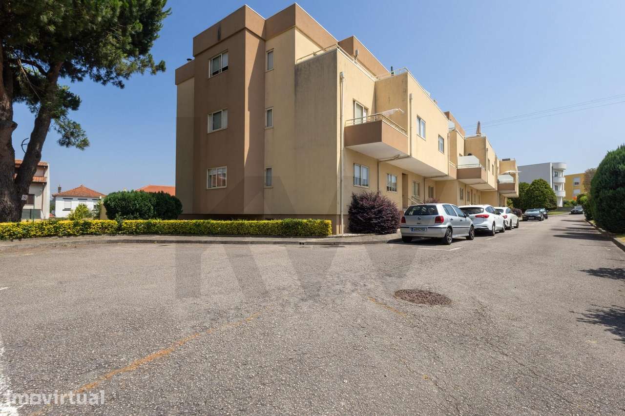 Apartamento T2 Recuado com Terraço | Varanda| lugar garagem| Arrumos - Grande imagem: 2/32