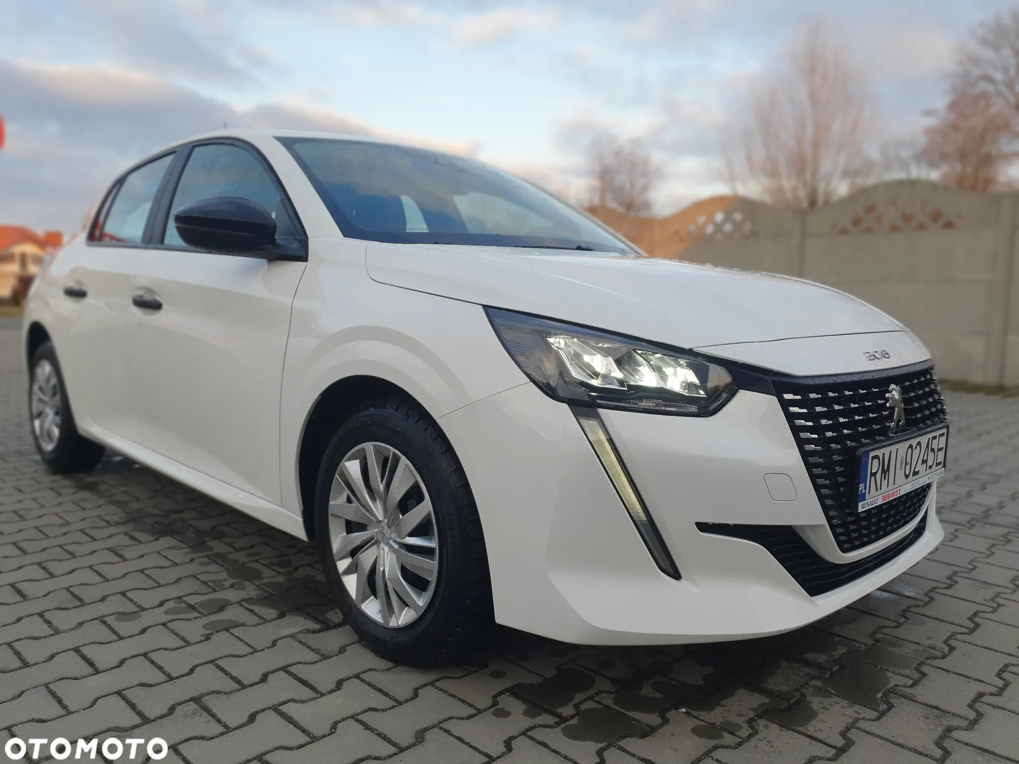 Peugeot 208 1.2 PureTech Like S&S - 4