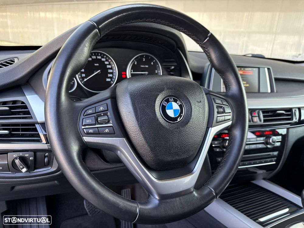 BMW X5 25 d sDrive Comfort 7L - 8