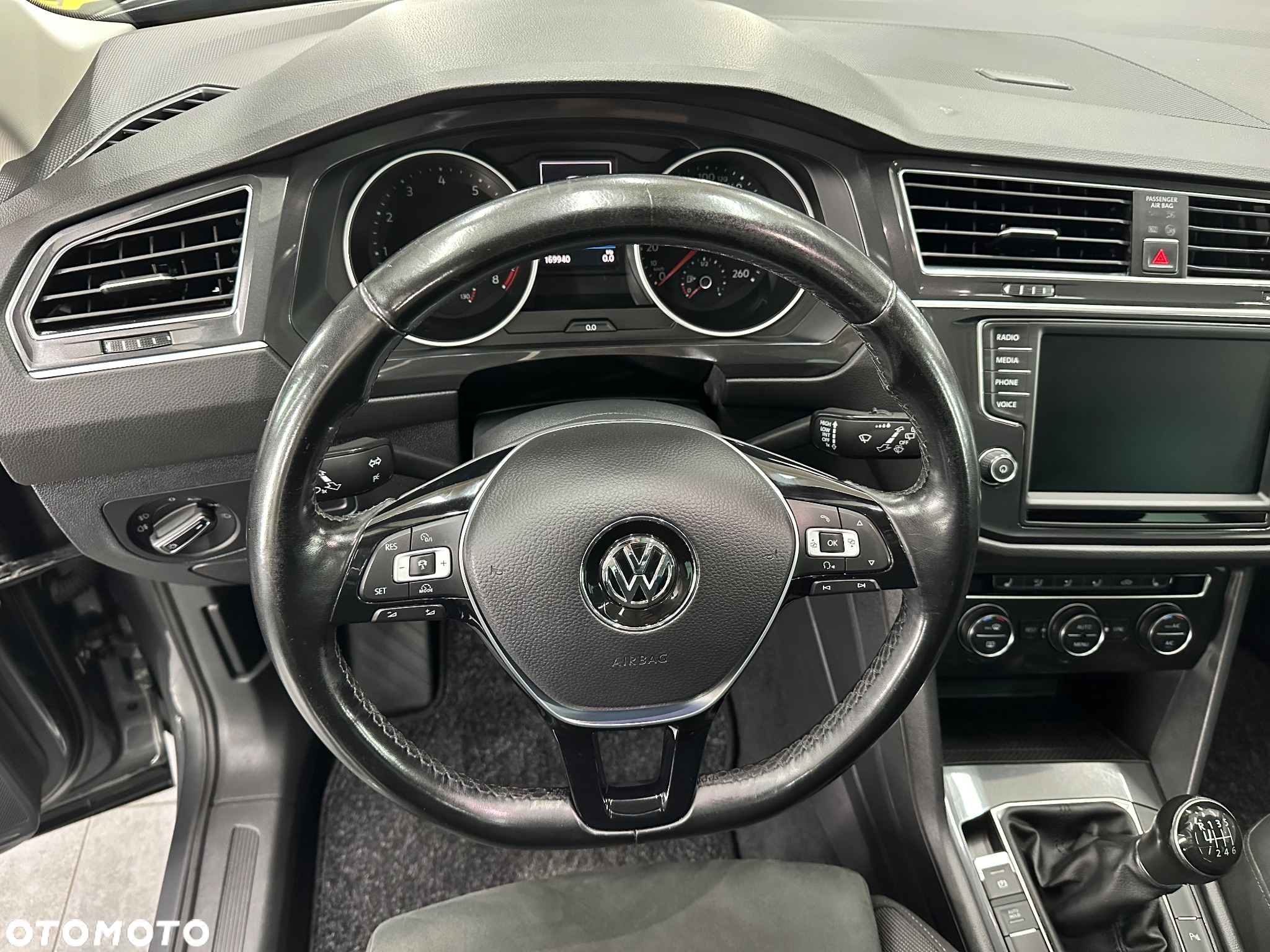 Volkswagen Tiguan - 15
