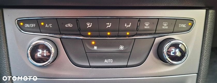 Opel Astra 1.4 T Elite - 26