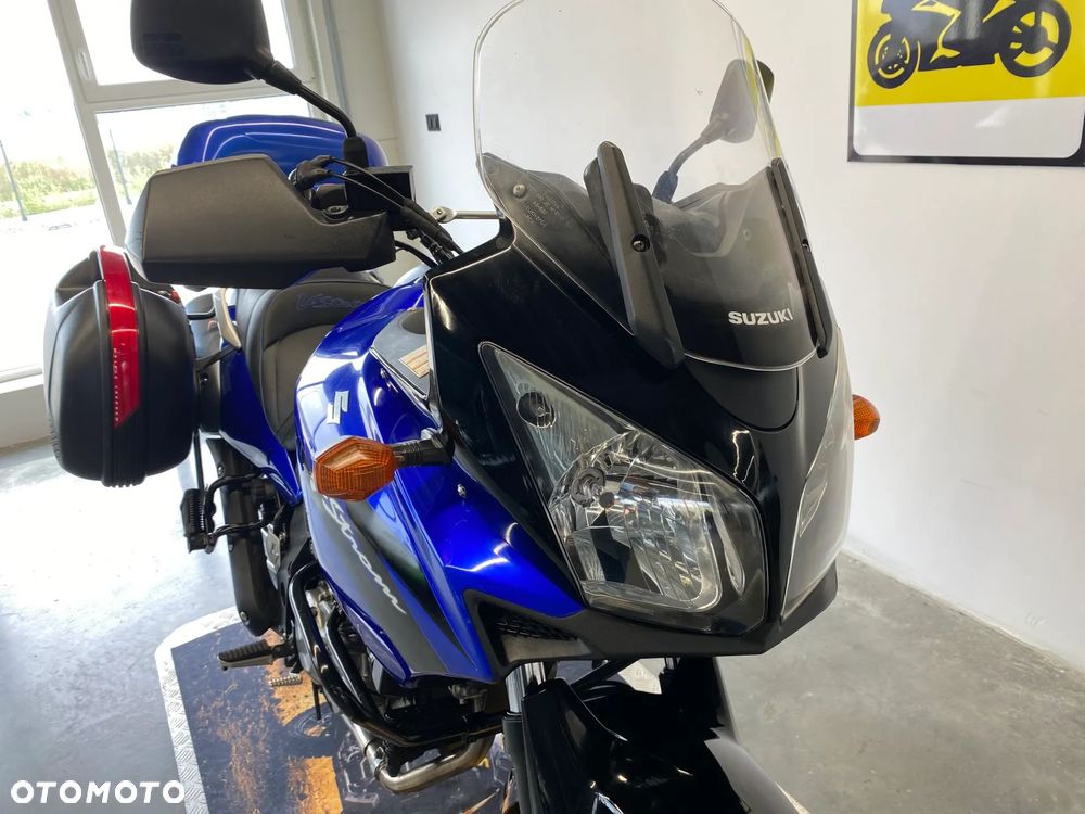 Suzuki V-STROM - 24
