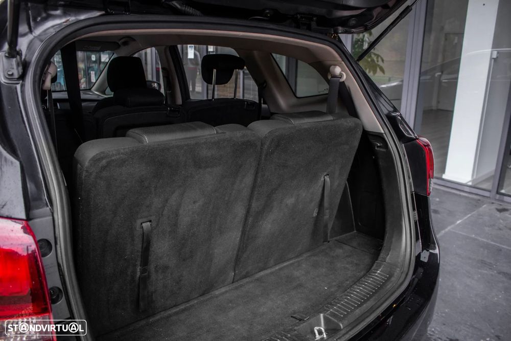 Kia Carens 1.7 CRDi ISG EX - 30