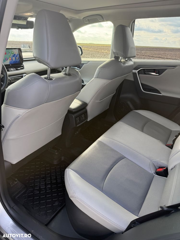 Toyota RAV4 2.5 VVT-iE 4x4 Luxury Premium - 6