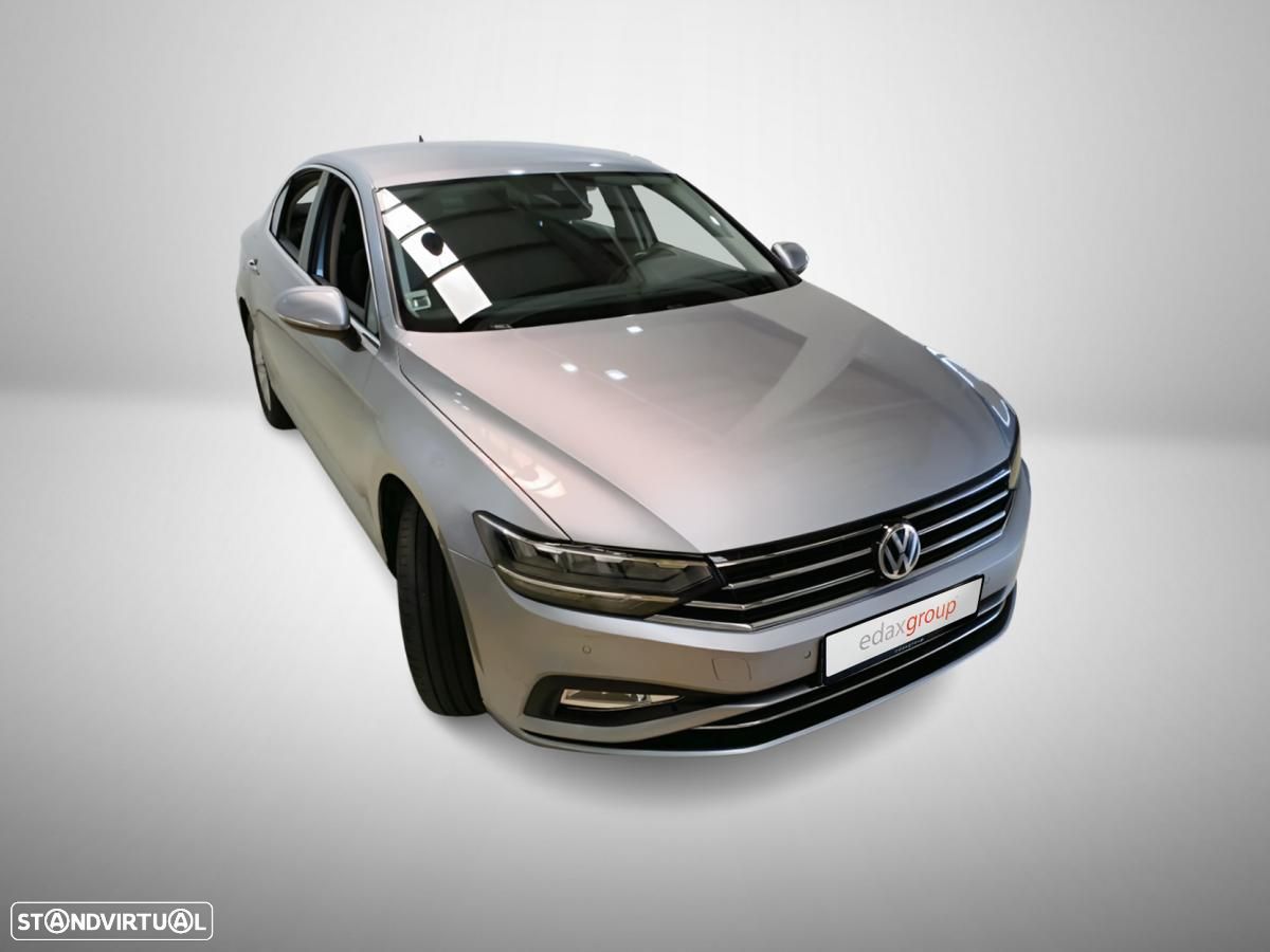 VW Passat 1.6 TDI Business DSG - 1