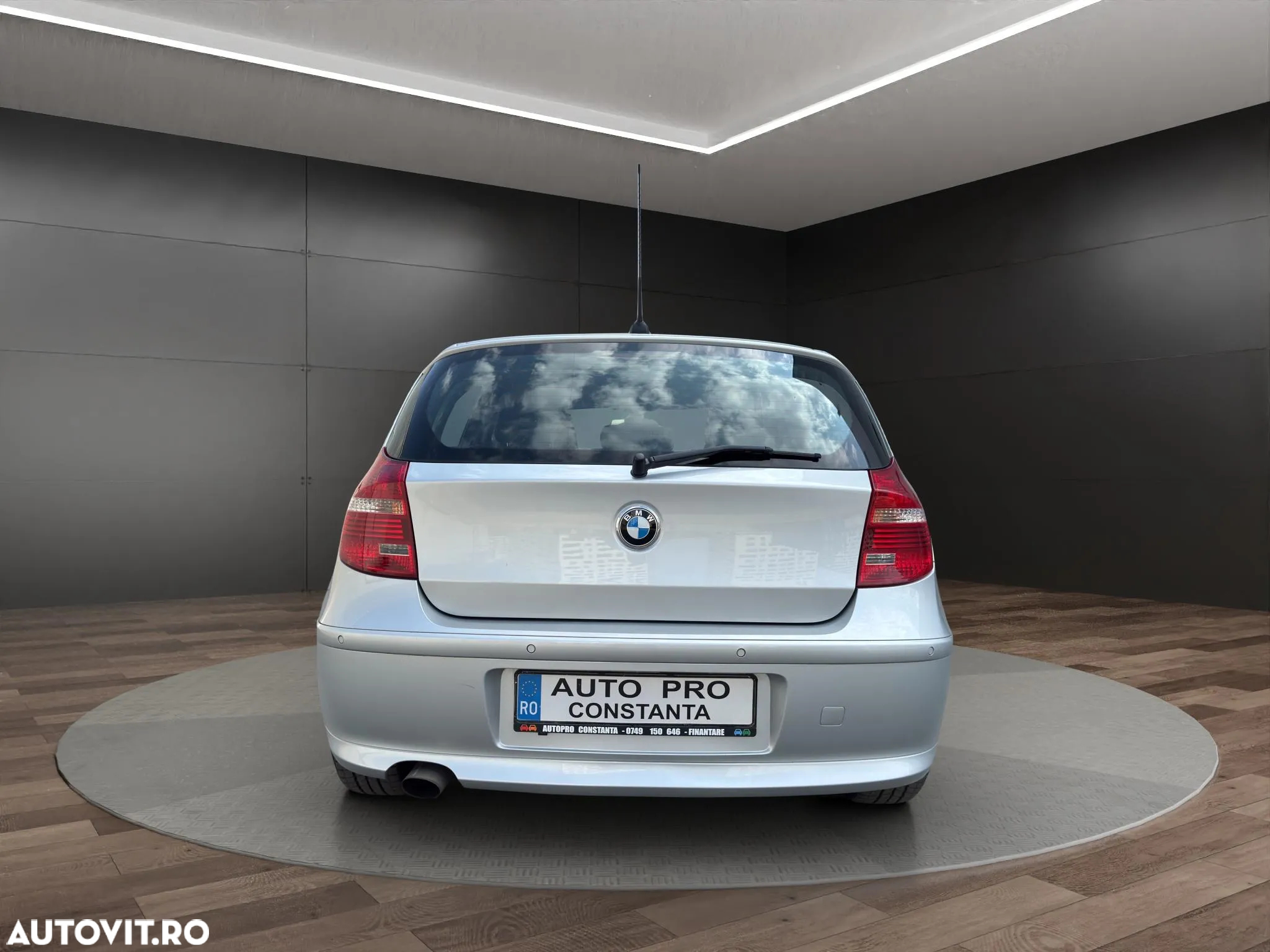 BMW Seria 1 118d DPF - 14