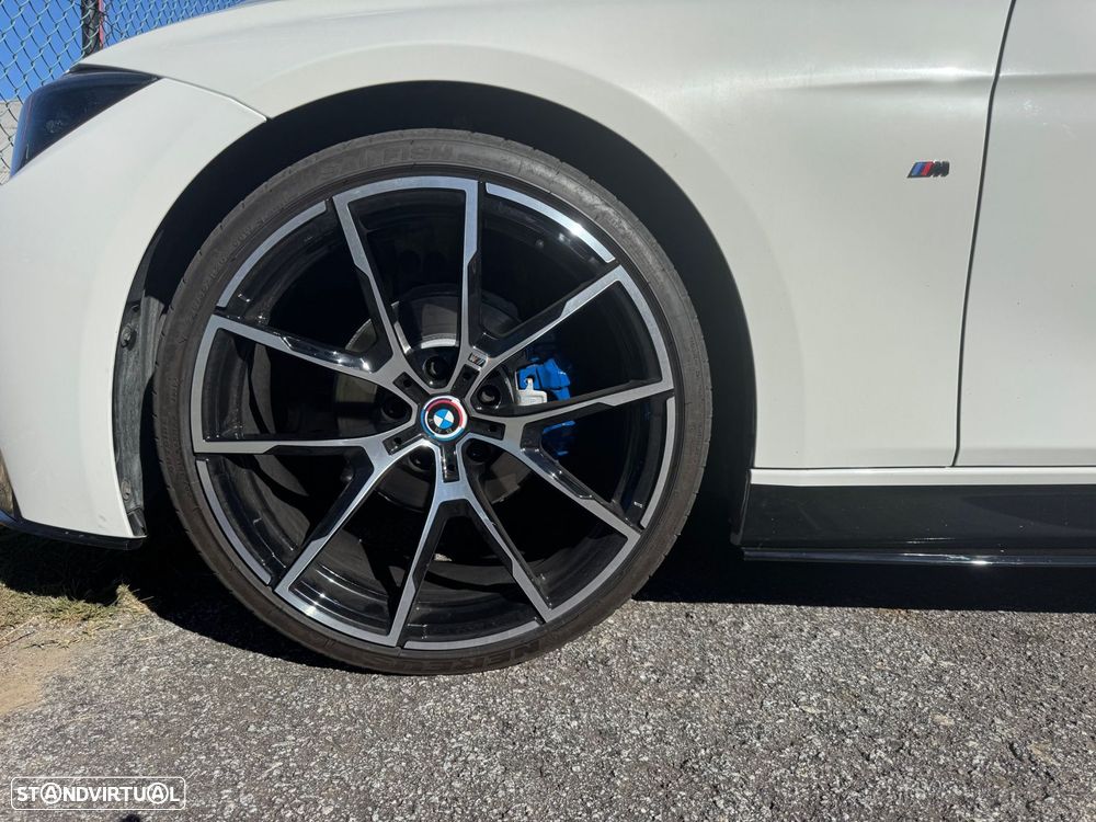 BMW 318 d Pack M - 51