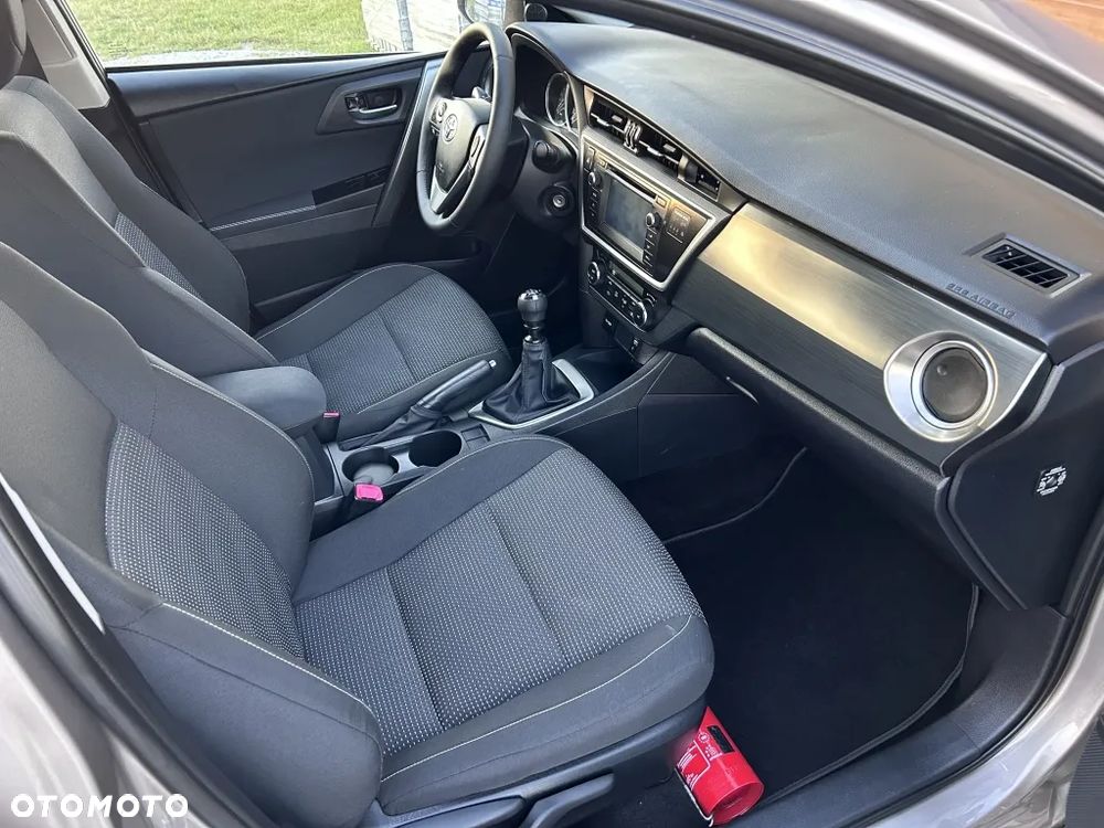 Toyota Auris 1.33 Dual-VVT-i Comfort - 16