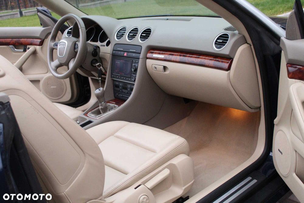 Audi A4 Cabrio - 6