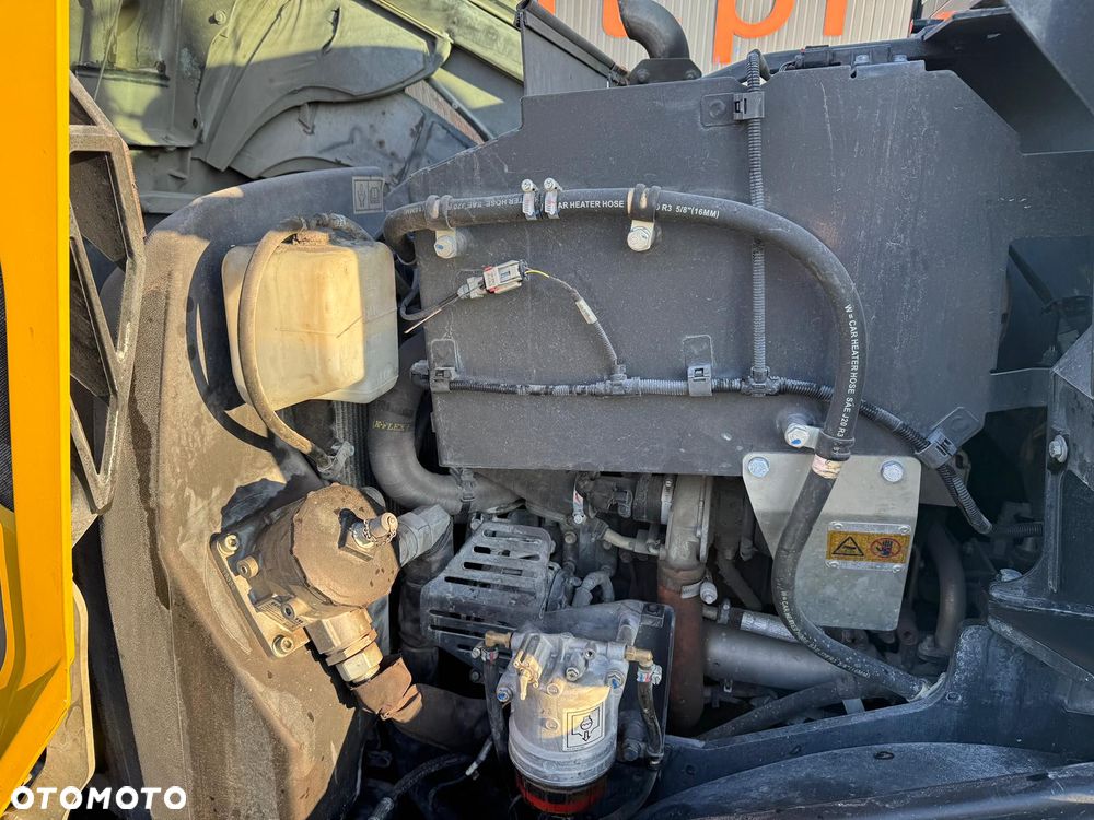 Komatsu WA100M-8E0 ŁADOWARKA KOŁOWA - 29