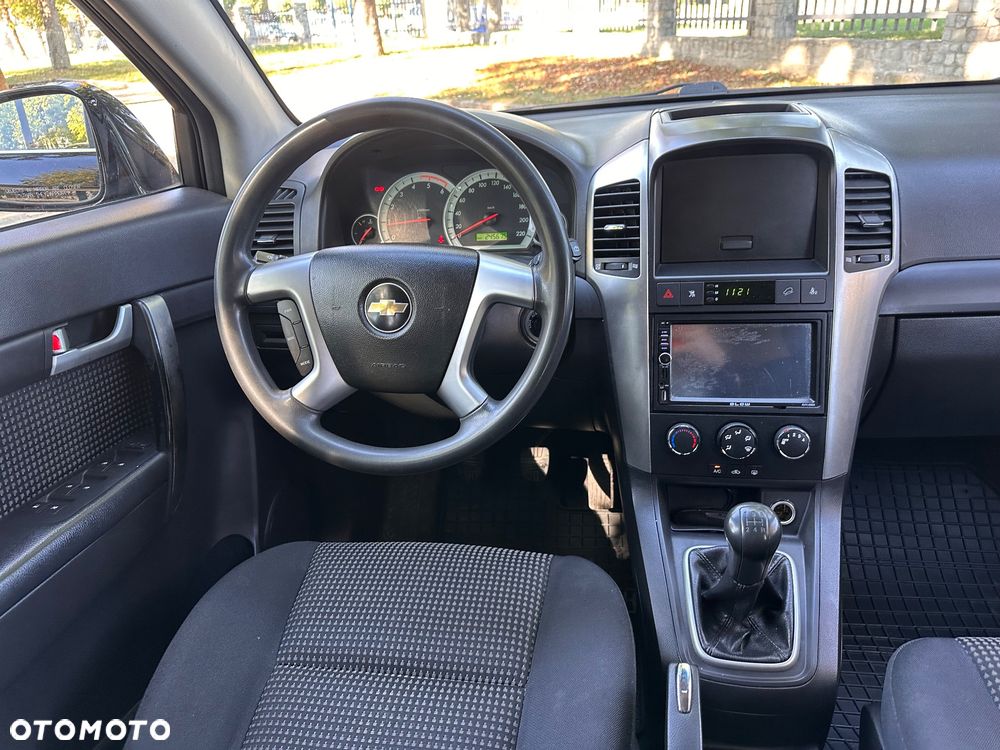 Chevrolet Captiva - 17