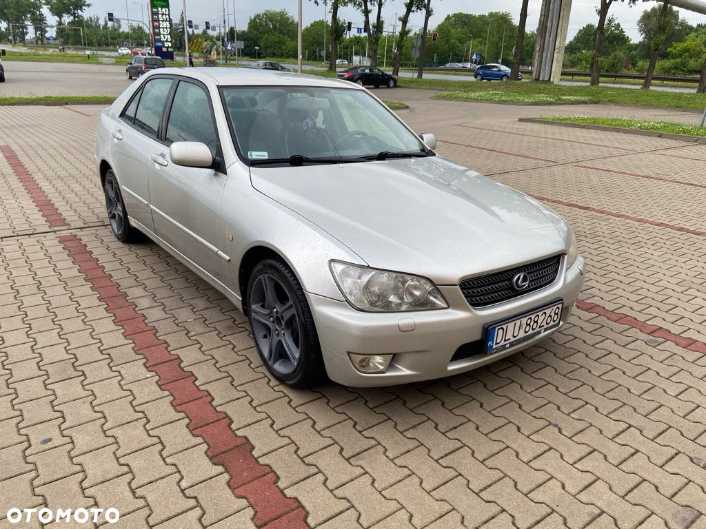 Lexus IS 200 SC Prestige - 4