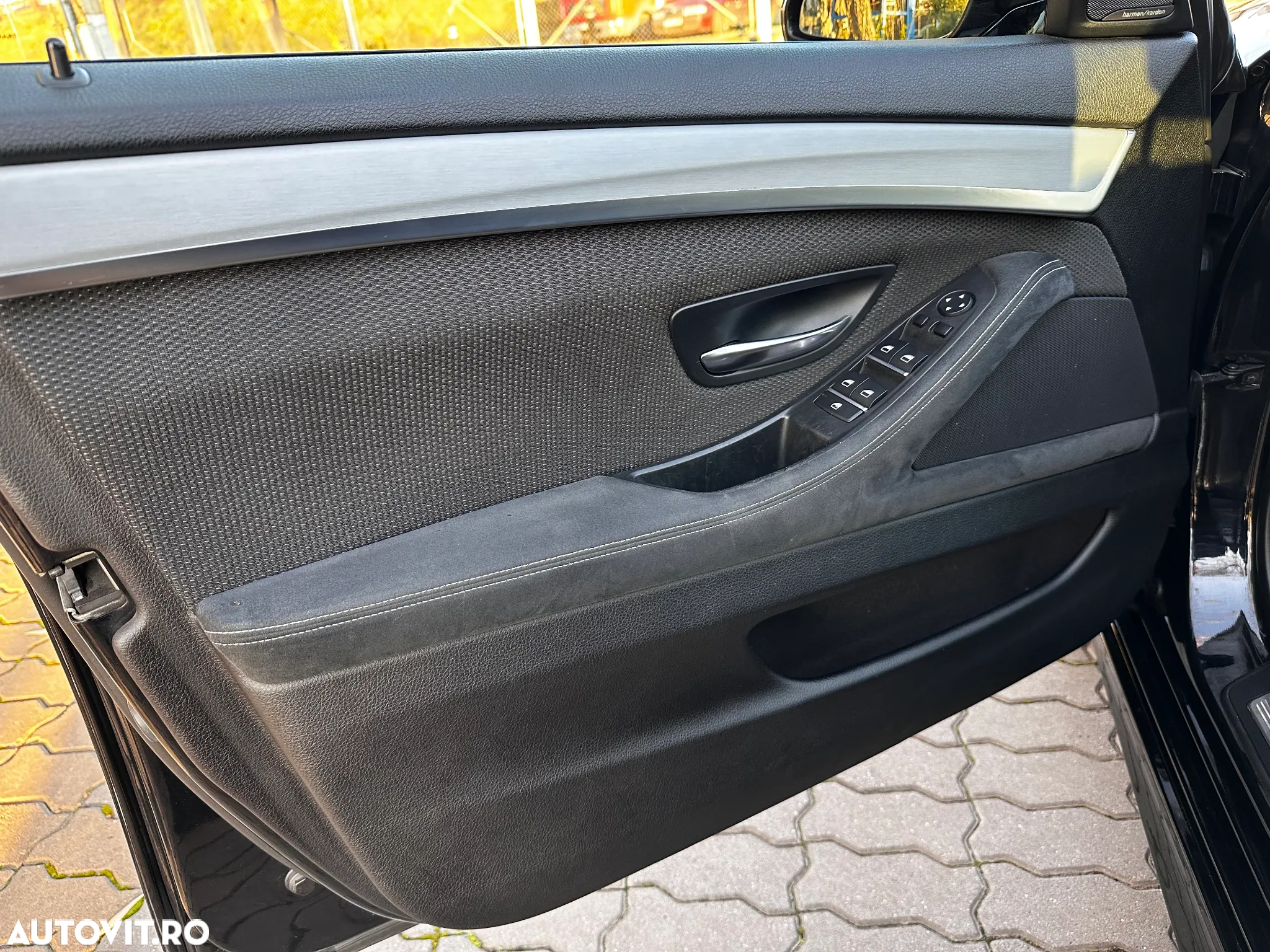 BMW Seria 5 535d xDrive Touring Sport-Aut. - 36