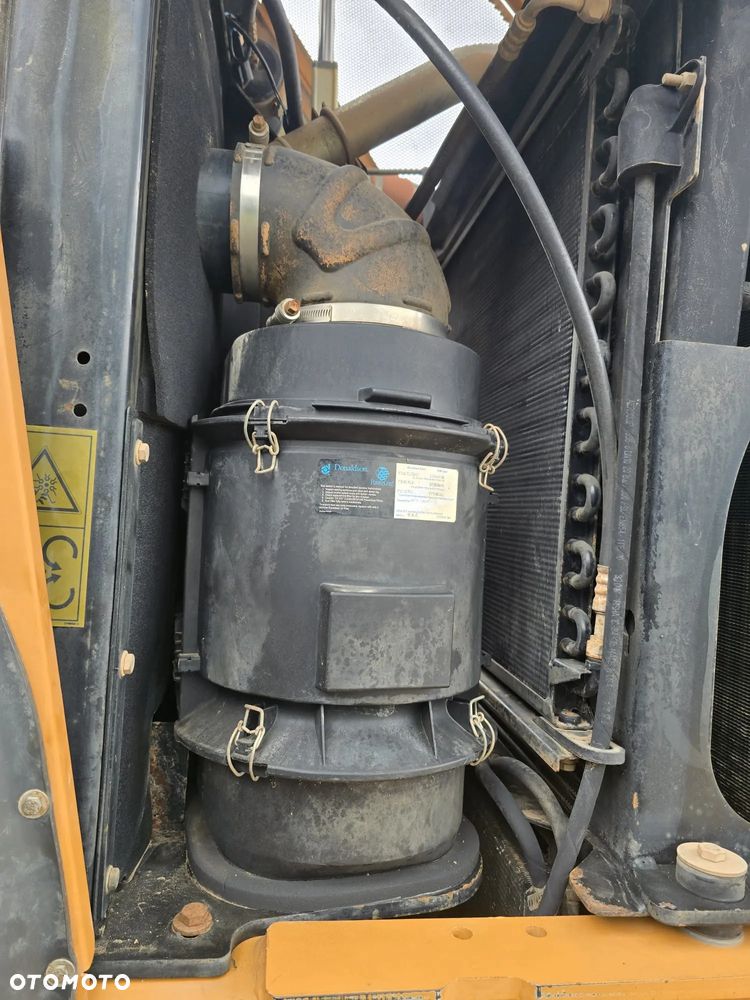 Case 921E - 15