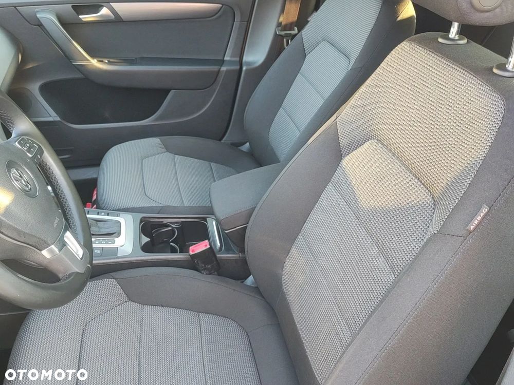 Volkswagen Passat 2.0 Blue TDI DSG SCR Comfortline - 27