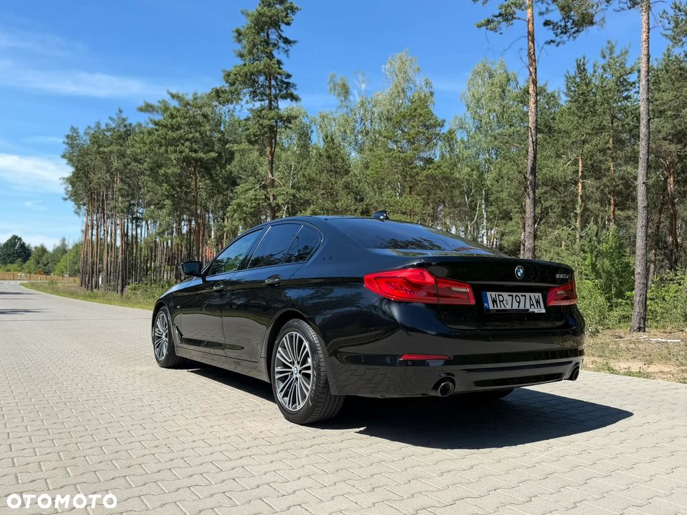BMW Seria 5 520d Sport Line - 5