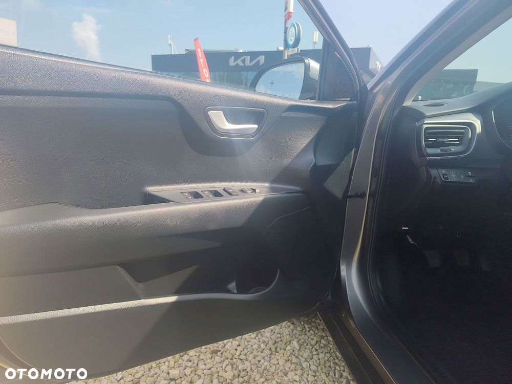 Kia Stonic 1.2 M - 10