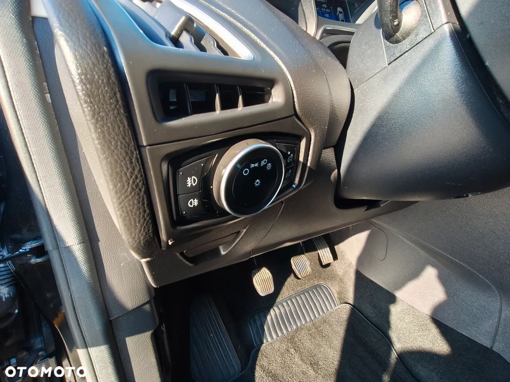 Ford Focus 1.0 EcoBoost STart-Stopp-System TITANIUM - 31