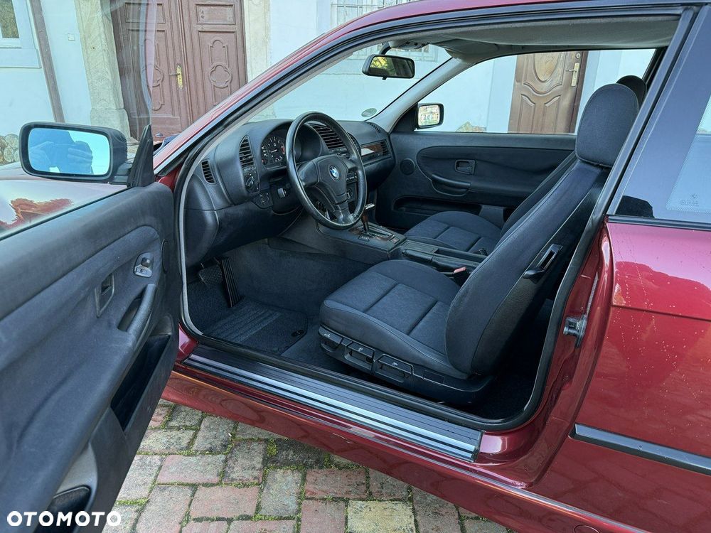 BMW Seria 3 316i - 15