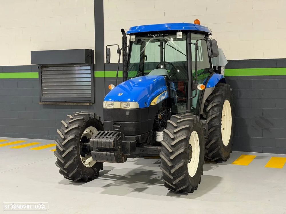 New Holland TD5050 Cabine AC 4RM - 1