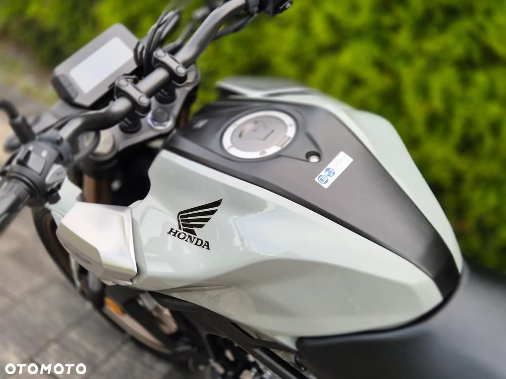 Honda CB - 19