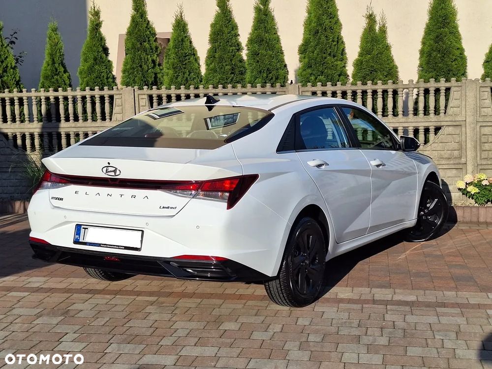 Hyundai Elantra 1.6 Smart - 5