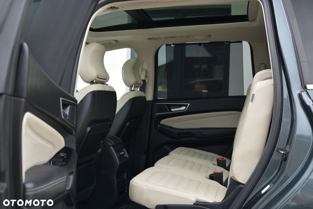 Ford Galaxy - 29